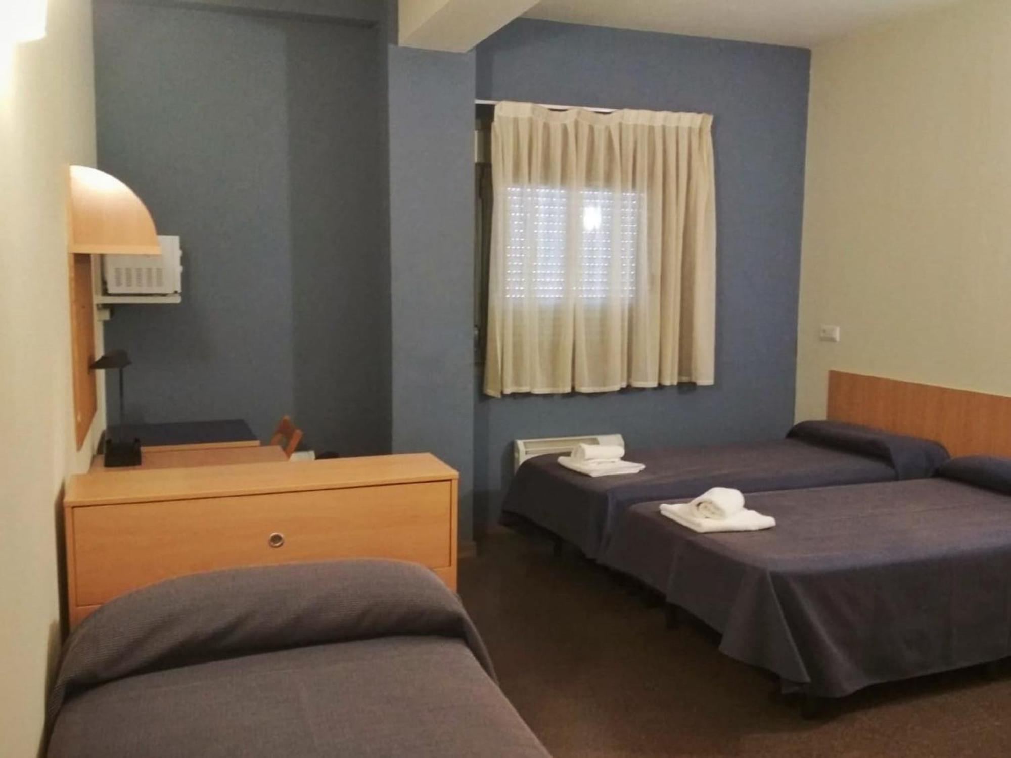 Residencia Universitaria Resa As Burgas Ourense Pokoj fotografie